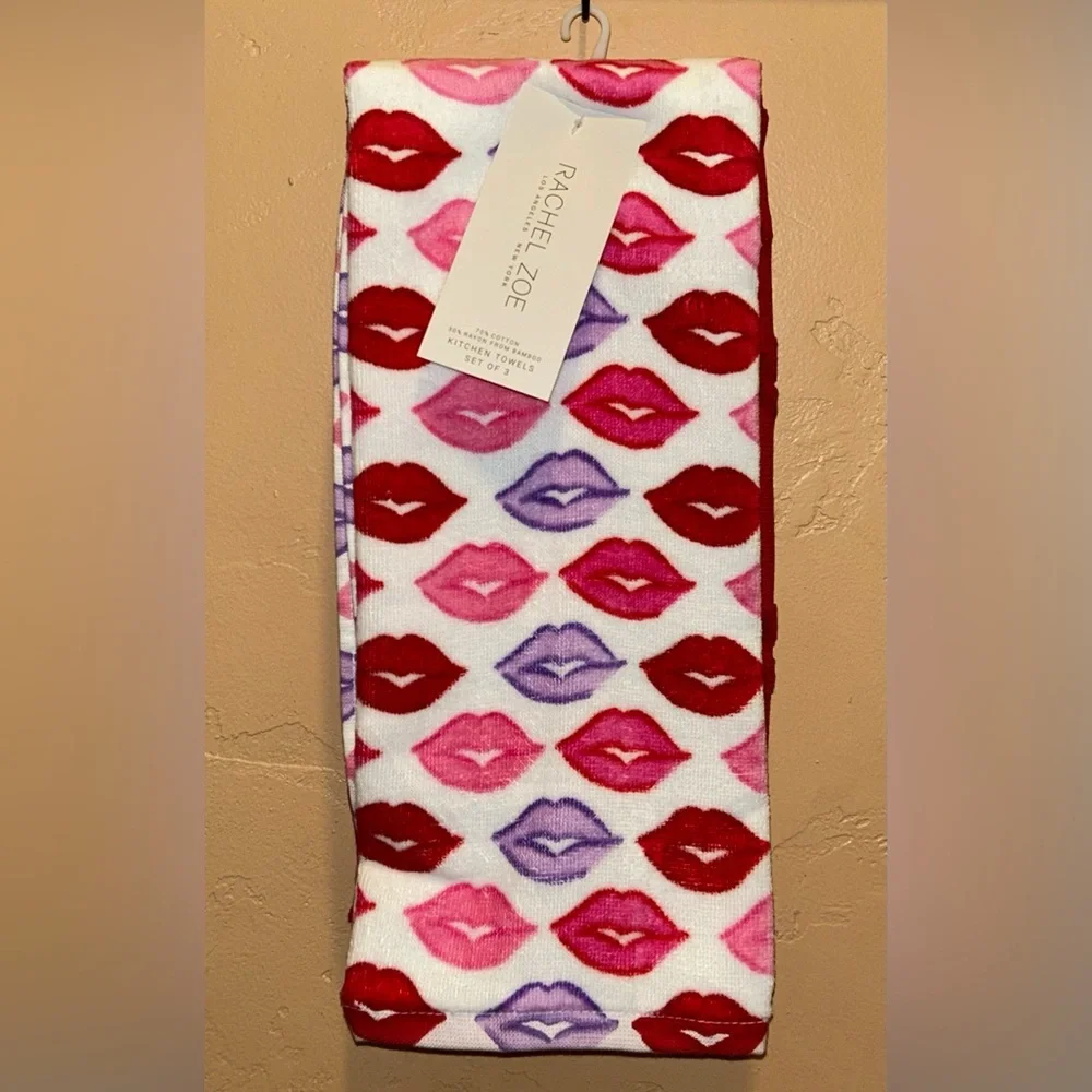 RACHEL ZOE Lip Print Set Of 3 Kitchen Towels